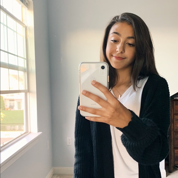 Meet your Posher, Sienna - Picture 1 of 1